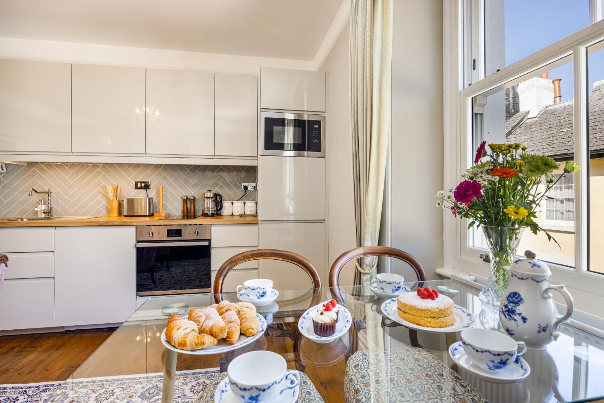 Blue Bliss - Sumptuous, Period Apartment Chagford Exterior photo