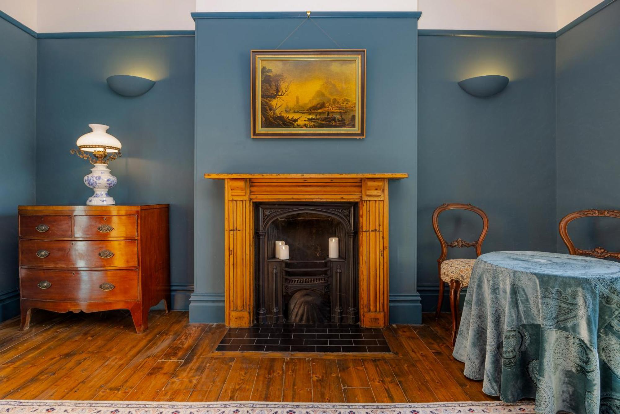 Blue Bliss - Sumptuous, Period Apartment Chagford Room photo