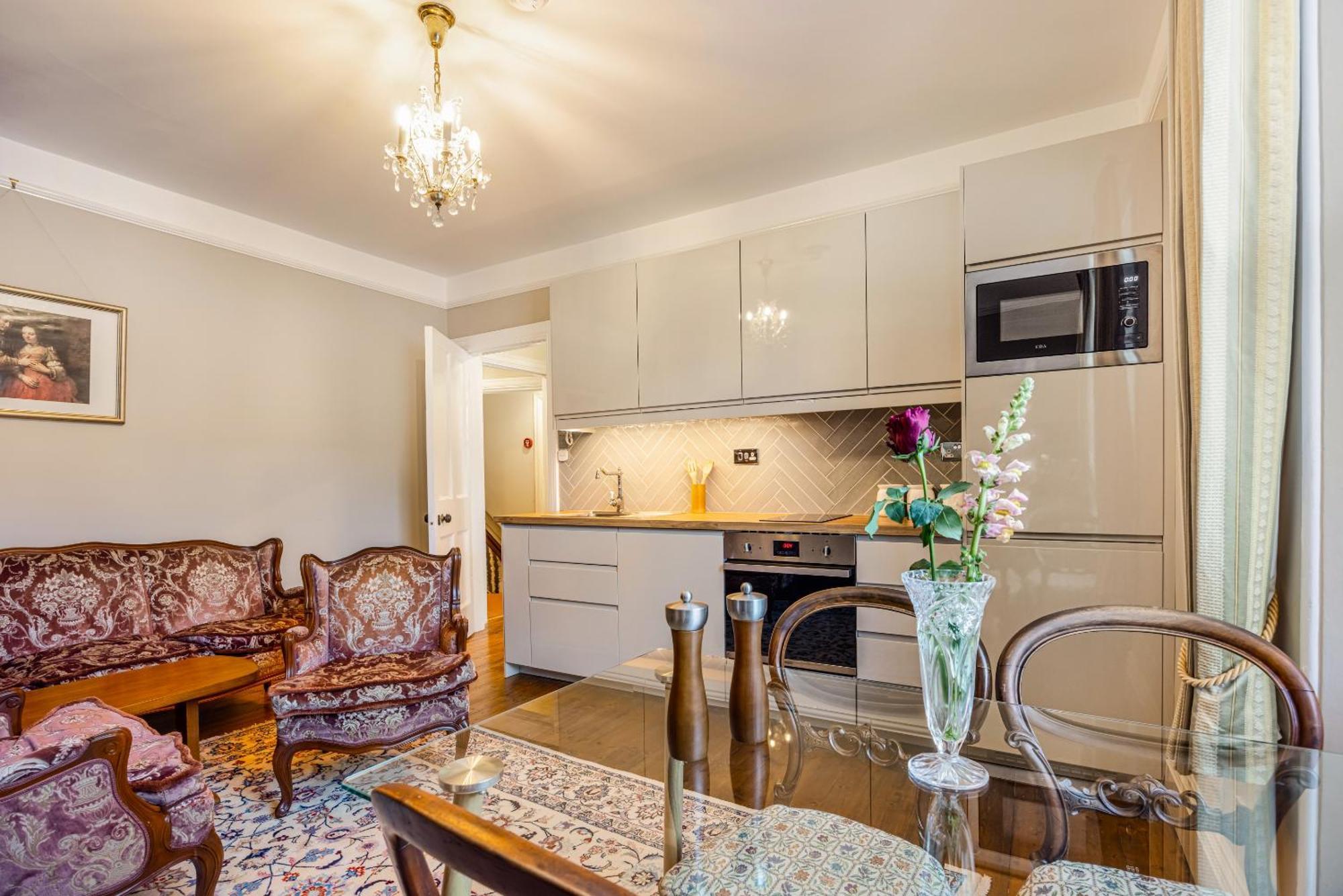 Blue Bliss - Sumptuous, Period Apartment Chagford Room photo